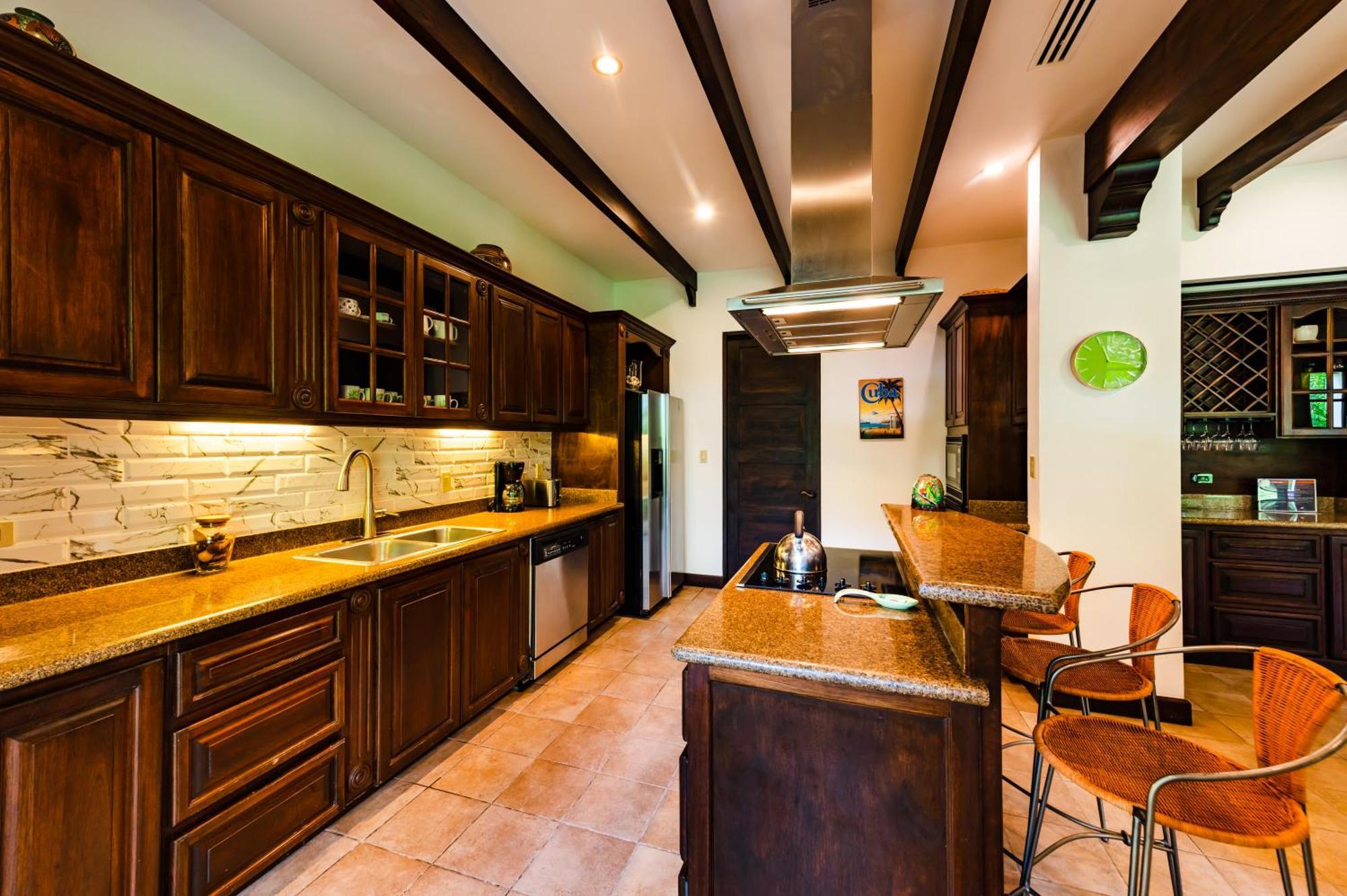 Luxury Vacation Rentals At Hacienda Pinilla Tamarindo Room photo